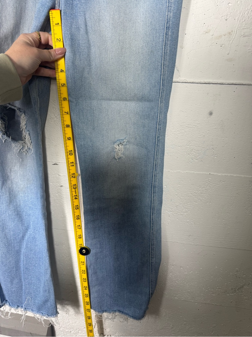 Mother The High Waisted Smokin’ Double Ankle Fray Jeans size 26 - Picture 16 of 16